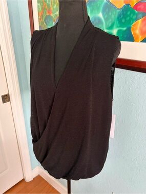 NWT!  Liz Claiborne black sleeveless wrap top - Large